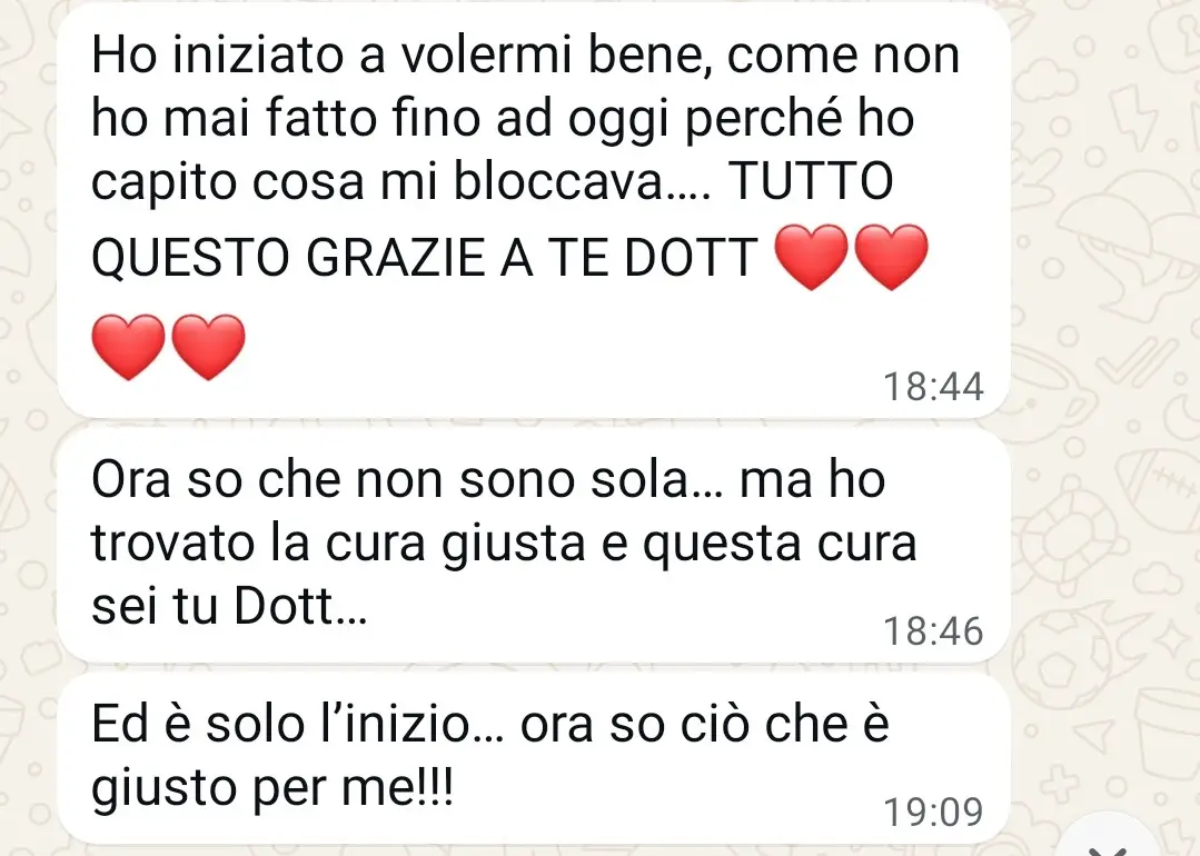 Testimonianza di una donna che ritrova autostima e amore per sé stessa grazie al percorso psicologico online con il metodo Prosperi.